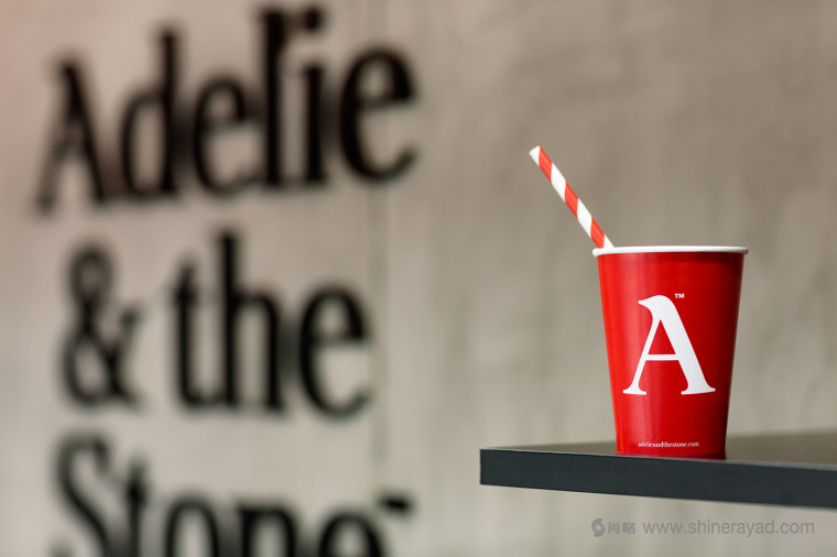 Adelie & the Stone 購物中心節(jié)日品牌形象設(shè)計(jì)與插畫禮品包裝設(shè)計(jì)