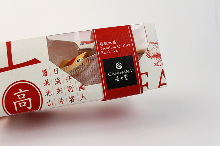 “年年有余”紅茶包裝創(chuàng)意魚類造型與禮盒包裝設(shè)計-上海包裝設(shè)計公司