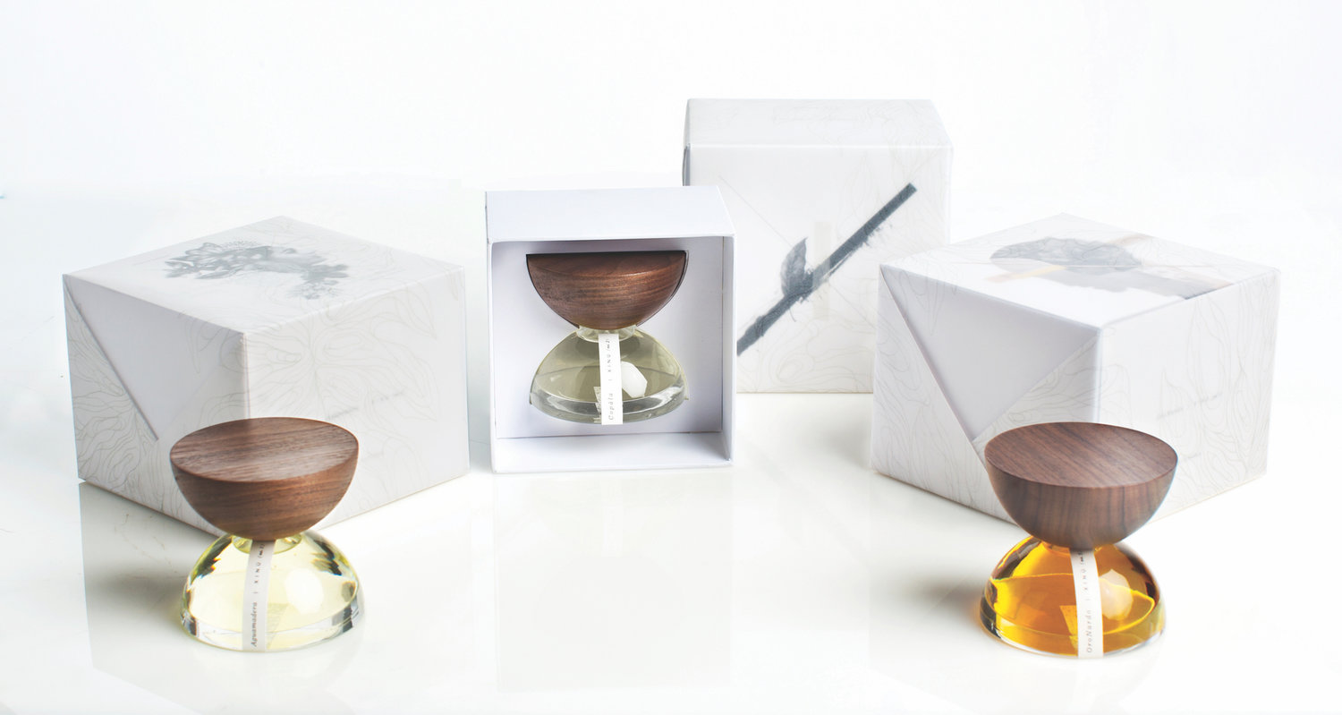 INDULGE YOUR SENSES WITH UNIQUE XINU? FRAGRANCES香水包裝設(shè)計-上海包裝設(shè)計公司 INDULGE YOUR SENSES WITH UNIQUE XINU? FRAGRANCES香水包裝設(shè)計-上海包裝設(shè)計公司