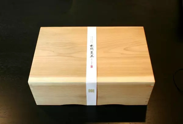 日本大米包裝設(shè)計(jì)精品鑒賞-上海農(nóng)產(chǎn)品包裝設(shè)計(jì)公司