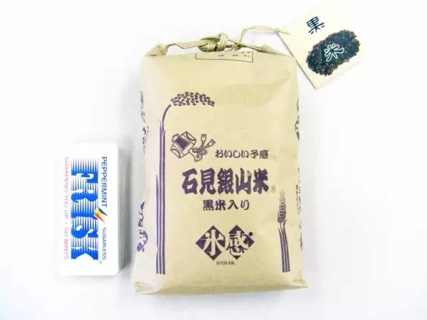 日本大米包裝設(shè)計(jì)精品鑒賞-上海農(nóng)產(chǎn)品包裝設(shè)計(jì)公司