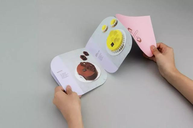 糕點(diǎn)創(chuàng)意手冊(cè)-上海畫冊(cè)設(shè)計(jì)公司大品牌大企業(yè)畫冊(cè)設(shè)計(jì)版式欣賞 糕點(diǎn)創(chuàng)意手冊(cè)-上海畫冊(cè)設(shè)計(jì)公司大品牌大企業(yè)畫冊(cè)設(shè)計(jì)版式欣賞