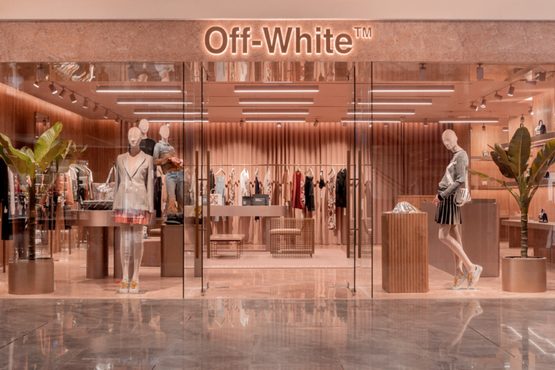 Off-White精品女裝服飾店鋪空間設(shè)計(jì)，洋溢粉紅色女性氣息