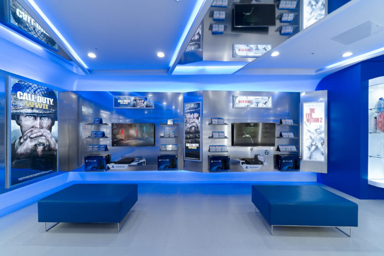 PlayStation 品牌電競游戲設備線下店鋪空間設計,藍色科技風格 PlayStation 品牌電競游戲設備線下店鋪空間設計,藍色科技風格