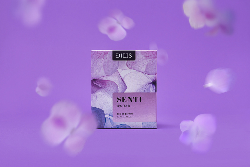 Dilis化妝品包裝設(shè)計——花朵花瓣的特寫鏡頭