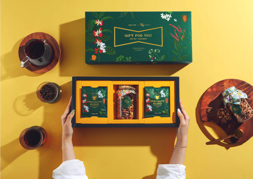 cama café 咖啡堅(jiān)果中秋團(tuán)圓禮盒包裝設(shè)計(jì)“植物草本花卉插畫”風(fēng)格