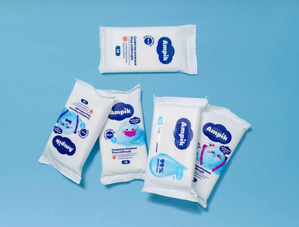 Ampik 安皮克消毒濕巾品牌命名與包裝設(shè)計(jì)，蓬松的云彩符號(hào)代表柔軟的棉花