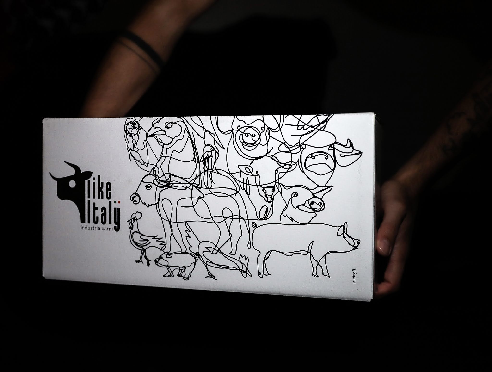 Like Italy冷鮮肉類包裝設計“黑白線條動物”元素 Like Italy冷鮮肉類包裝設計“黑白線條動物”元素
