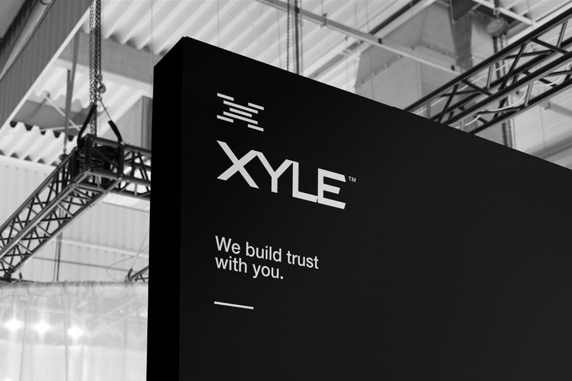 Xyle建筑設(shè)計公司logo設(shè)計品牌形象vis設(shè)計，x磚塊logo與超酷黑白漸變vi風(fēng)