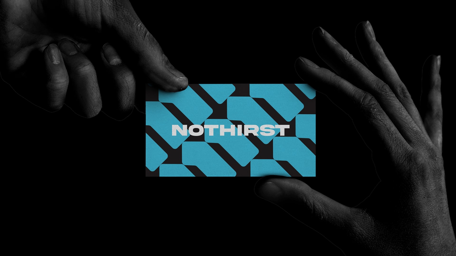NoThirst 運(yùn)動(dòng)生活方式與運(yùn)動(dòng)水杯品牌形象vi設(shè)計(jì),黑籃配色+幾何底紋輔助圖形 NoThirst 運(yùn)動(dòng)生活方式與運(yùn)動(dòng)水杯品牌形象vi設(shè)計(jì),黑籃配色+幾何底紋輔助圖形