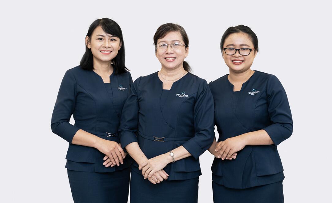 Nha Viet 牙科牙齒醫(yī)療診所品牌全案策劃設(shè)計(jì)-logo/vi/