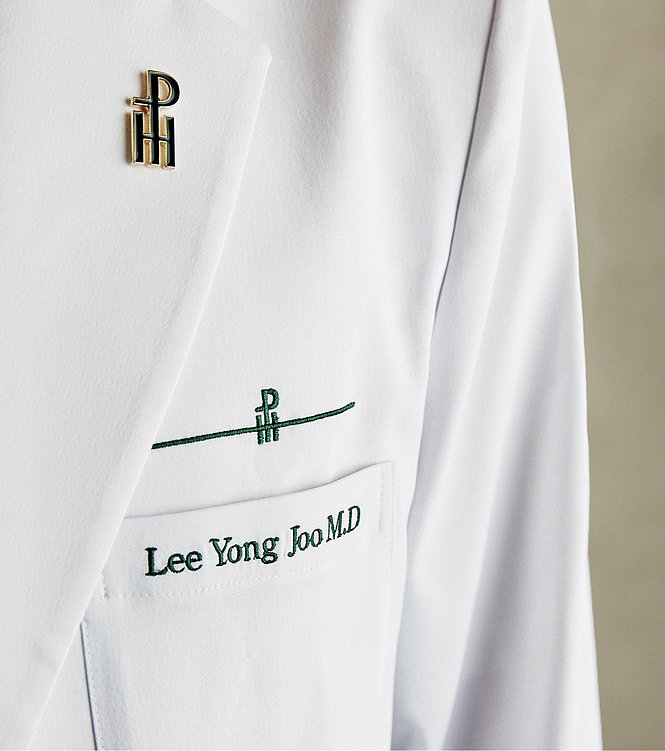 PENTAHEAL 私人醫(yī)療診所logo設(shè)計vi設(shè)計，字母P、T和H組成醫(yī)學(xué)十字符號