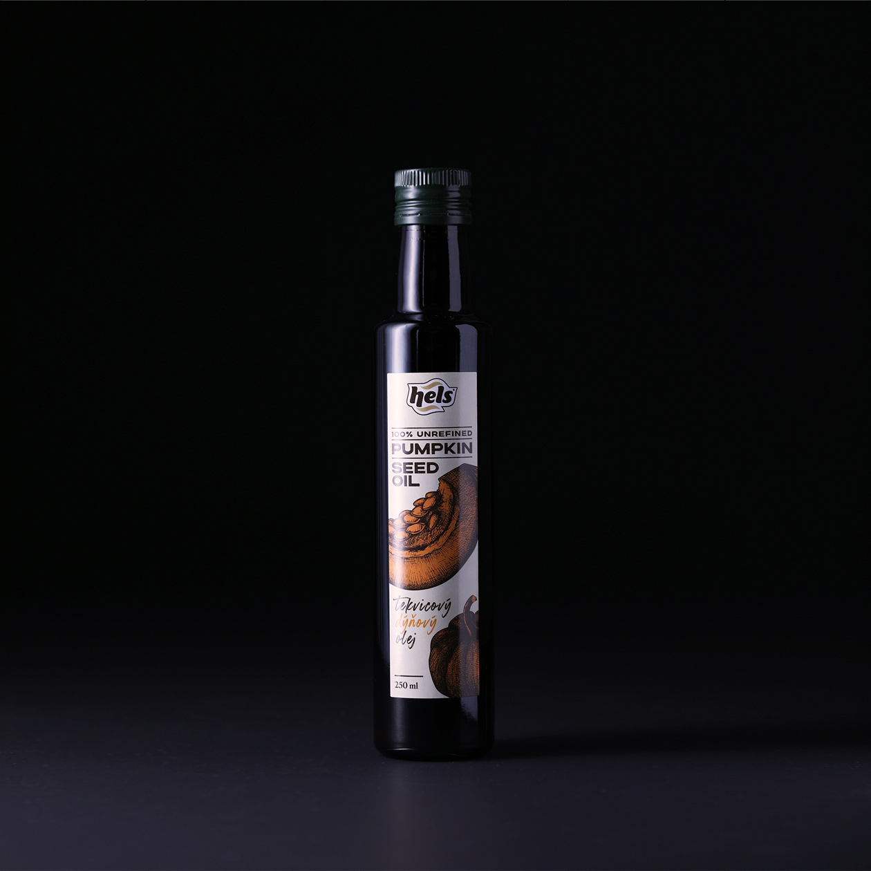 HELS 瓶裝南瓜籽油食用油包裝設(shè)計(jì),含蓄低調(diào)風(fēng)格 HELS 瓶裝南瓜籽油食用油包裝設(shè)計(jì),含蓄低調(diào)風(fēng)格