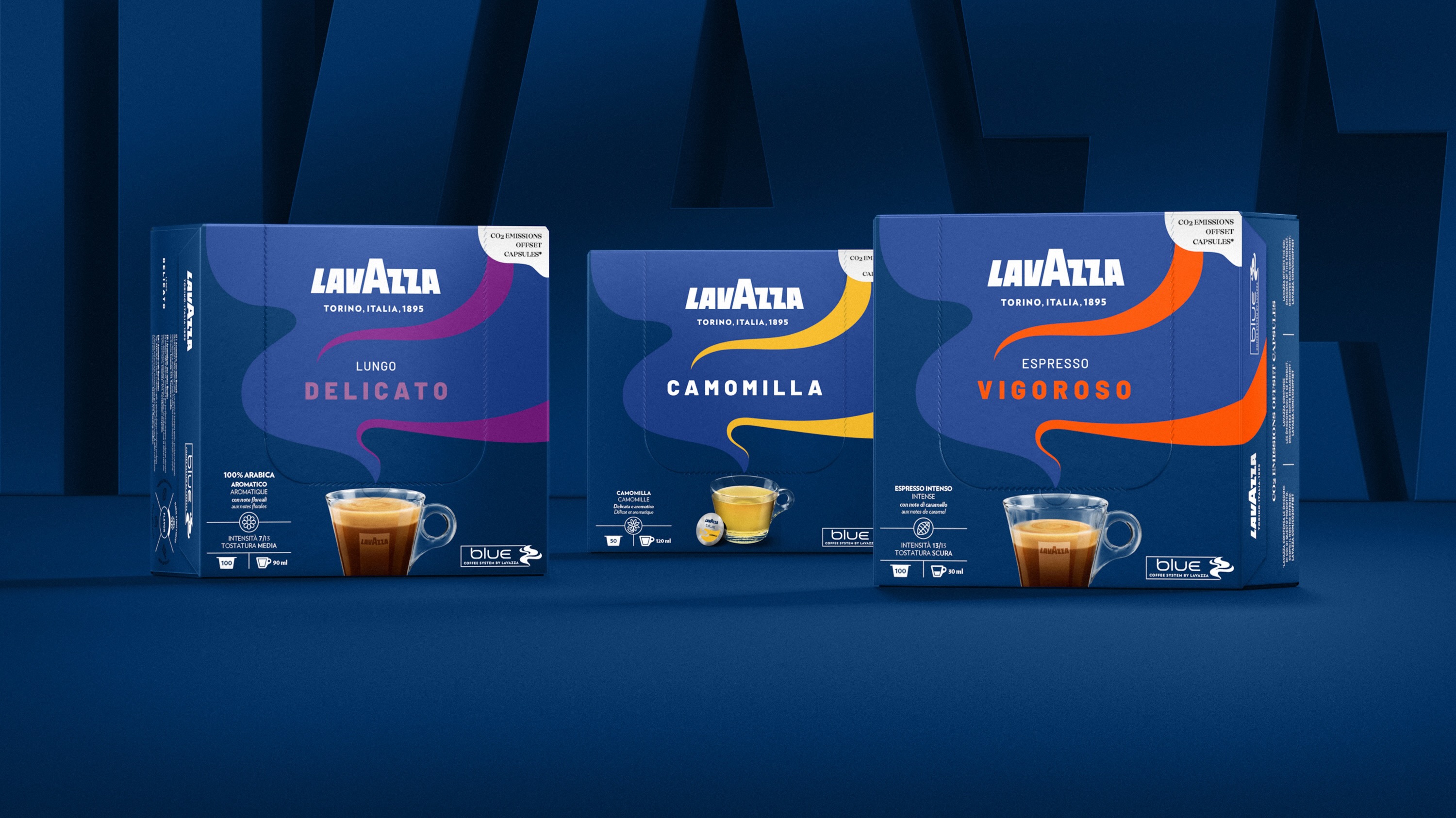 Lavazza Blue 膠囊咖啡包裝設(shè)計(jì),海軍藍(lán)加多層次香氣元素